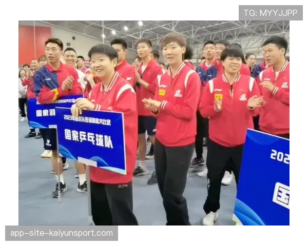 全国全民体能大赛南京启动，近千名选手花海中比拼，全国体能大比武